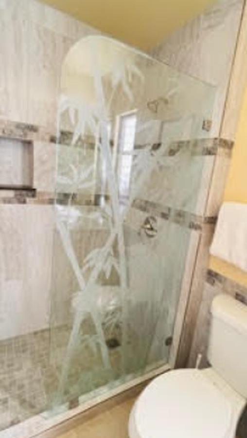 9B Ekahi Village-Studio Bath, Garden View - 1 Minute Stroll To Beach! 维雷亚 外观 照片